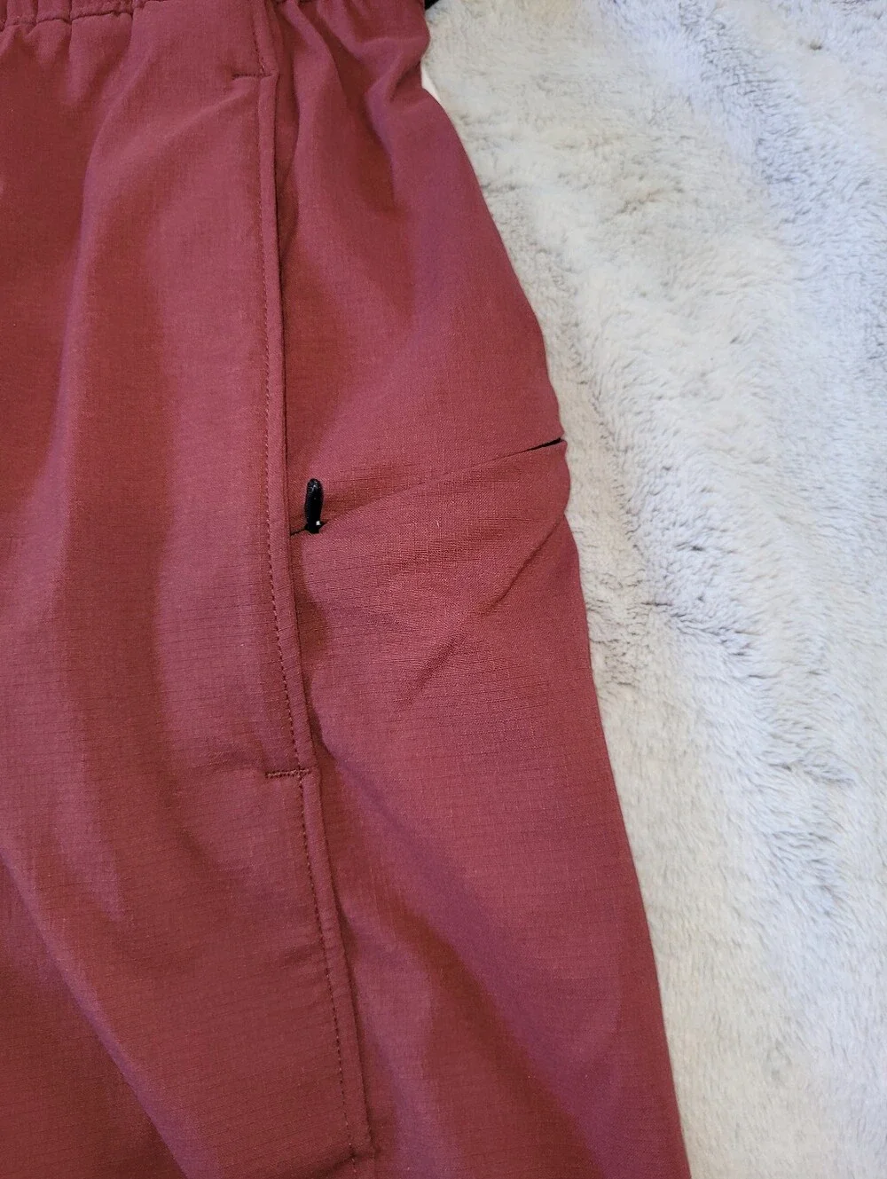 The North Face Mens Large Maroon Class V Pathfinder Belted Hiking Hybrid Shorts